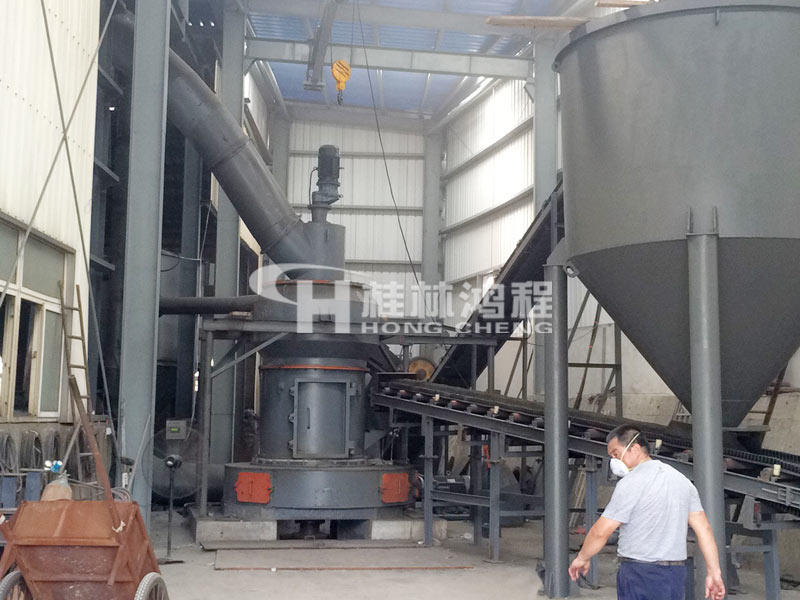 銅礦磨粉機(jī)，雷蒙磨粉機(jī)
