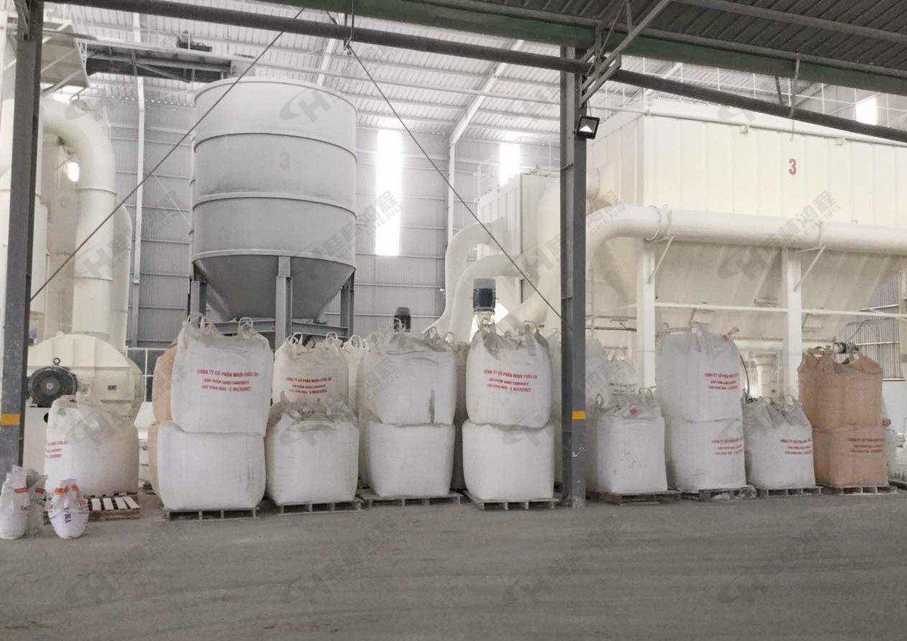 熟鋁礬土磨粉設(shè)備,鋁礬土磨粉機,立式磨粉機,磨粉機廠家,磨粉機價格,超細磨粉機